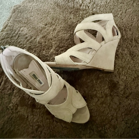 Miu Miu Tan Suede Wedge Sandals with cutout Design - Picture 3 of 10